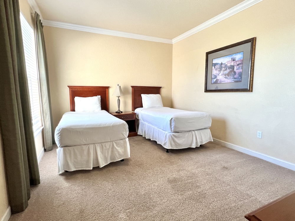 1361tt Unit 7401 Tuscana Resort 3 Bedroom Condo by RedAwning - photo 5
