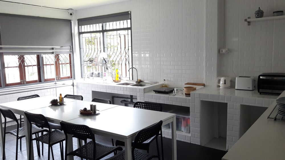 Beyond Bangkok Guesthouse Hostel