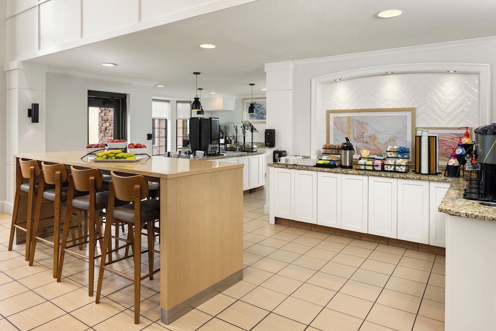 Staybridge Suites MPLS Maple Grove Arbor Lakes by IHG - photo 45