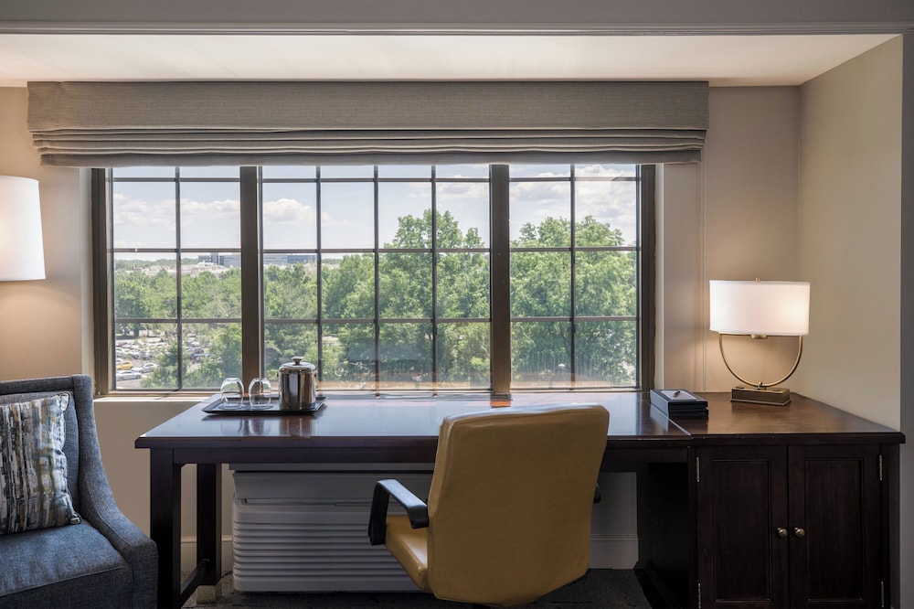 Sheraton Baltimore Washington Airport Hotel BWI - photo 16