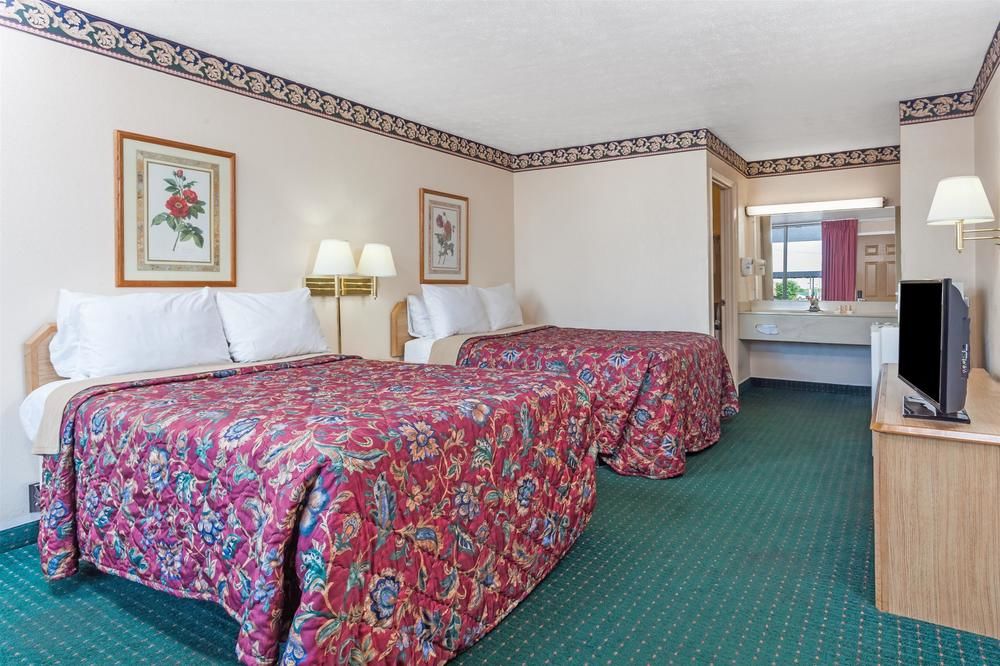 Days Inn by Wyndham McDonough - photo 13