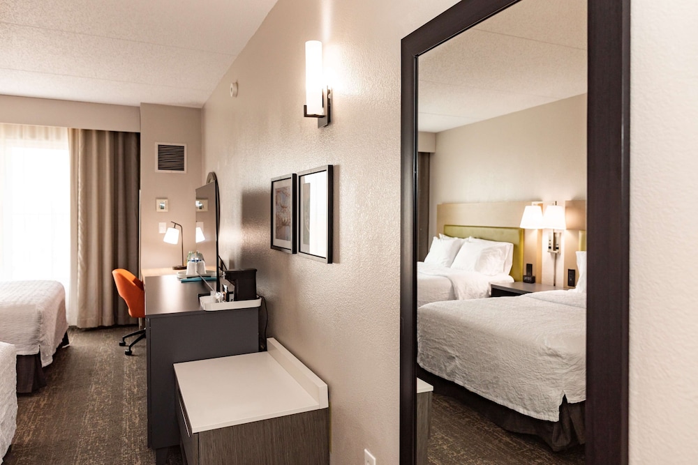 Hampton Inn & Suites Newark Airport Elizabeth - photo 28