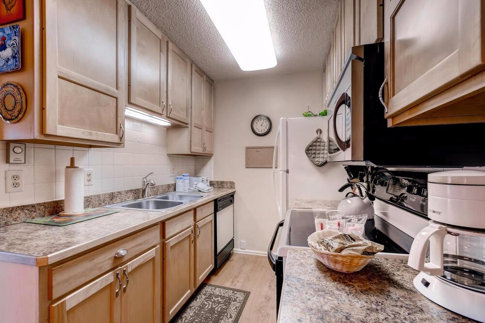 Ski Inn Condominiums by Resort Lodging Company - photo 44