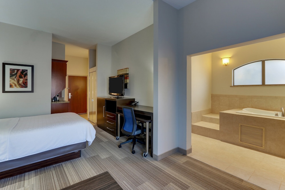 Holiday Inn Express Hotel & Suites Dayton Centerville by IHG - photo 13