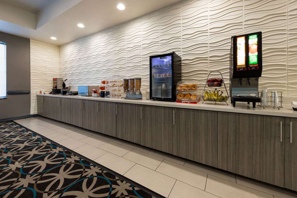 La Quinta Inn & Suites by Wyndham Ft. Worth Forest Hill TX - photo 27