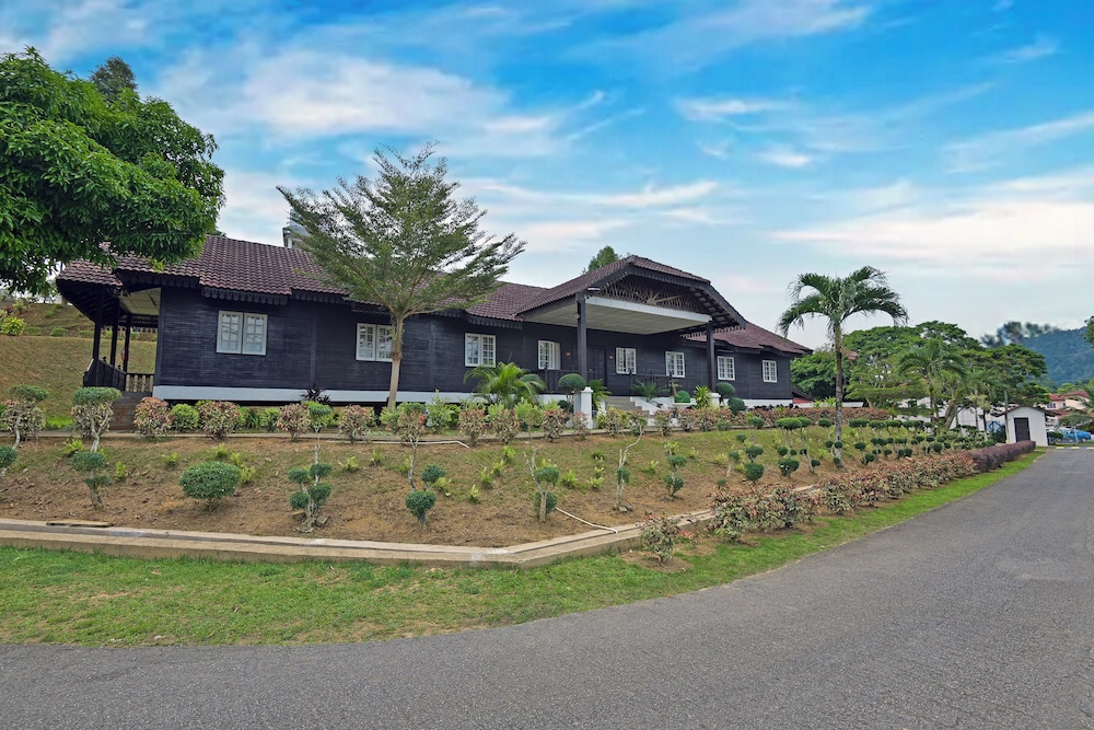 Hotel O Asiacamp Resort National Park Kuala Tahan in Kuantan, Malaysia