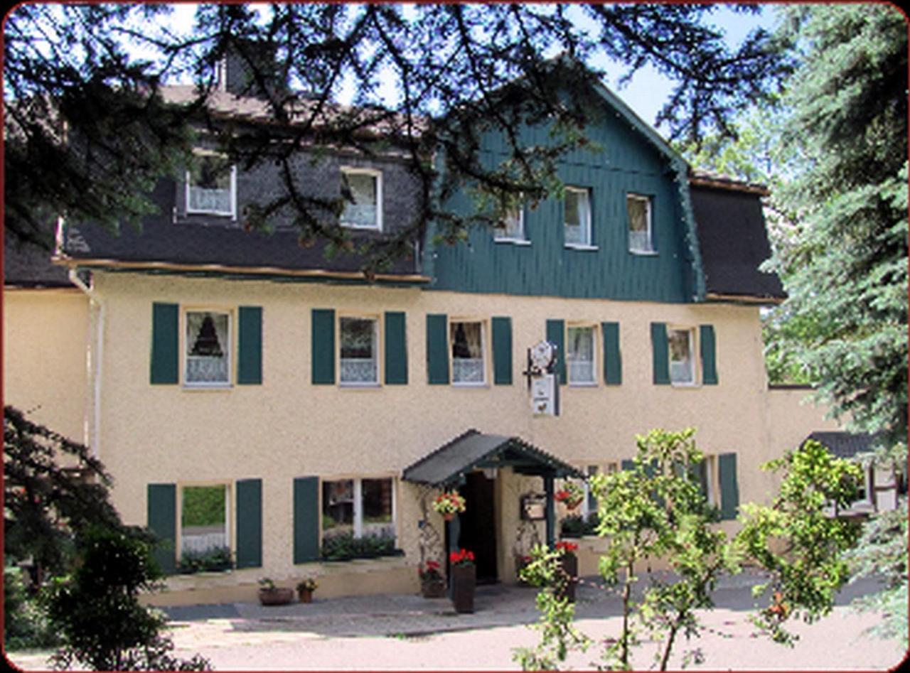 Zur Edlen Krone — hotel in Neuhausen