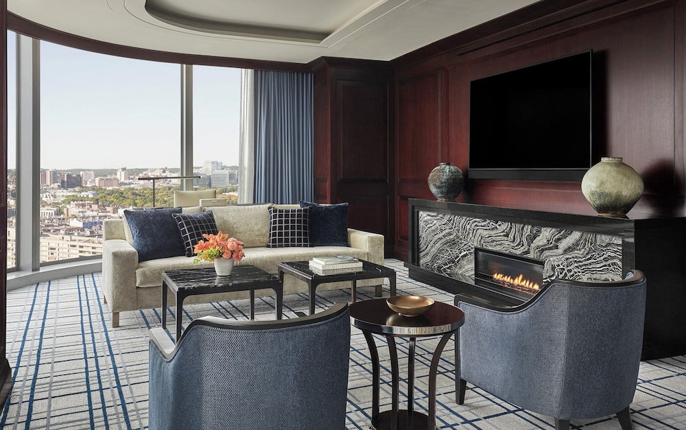 Four Seasons Hotel One Dalton Street Boston - photo 36