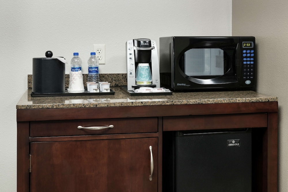 Hilton Garden Inn DFW North Grapevine - photo 14