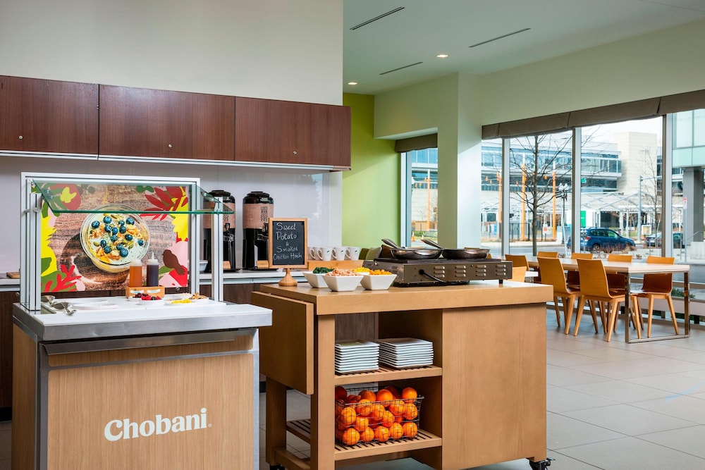 Element by Marriott Boston Seaport District - photo 26
