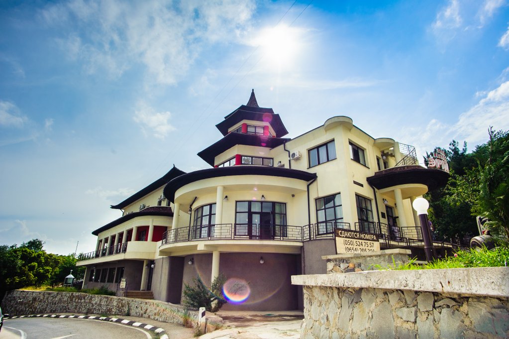 Erpan Hotel - carbon neutral hotel in Unknown City