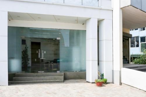 Super Townhouse Eden Garden Zirakpur