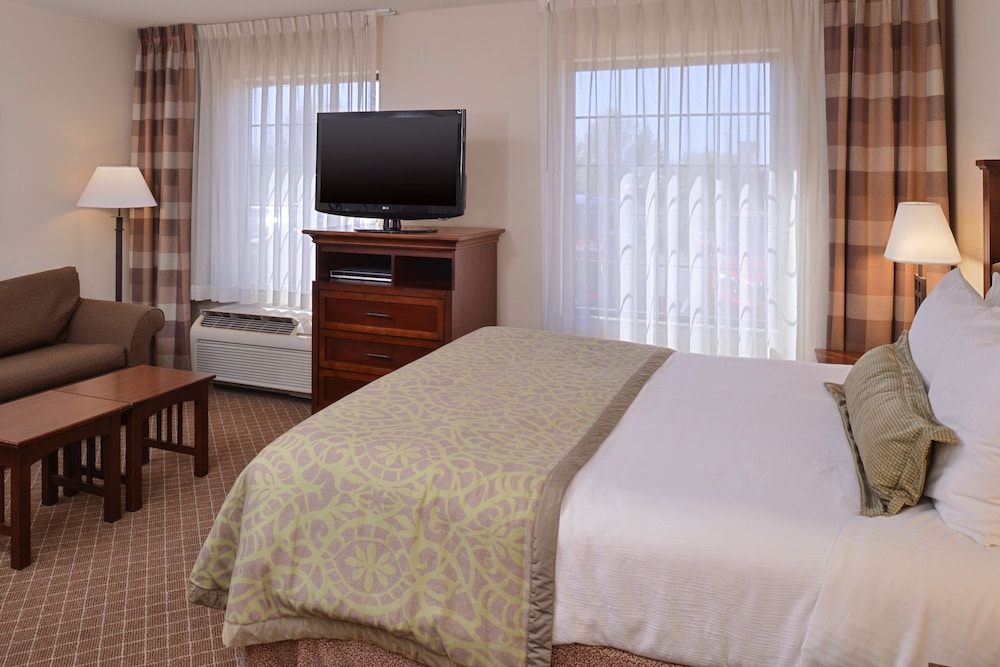 Staybridge Suites Indianapolis Airport by IHG - photo 24