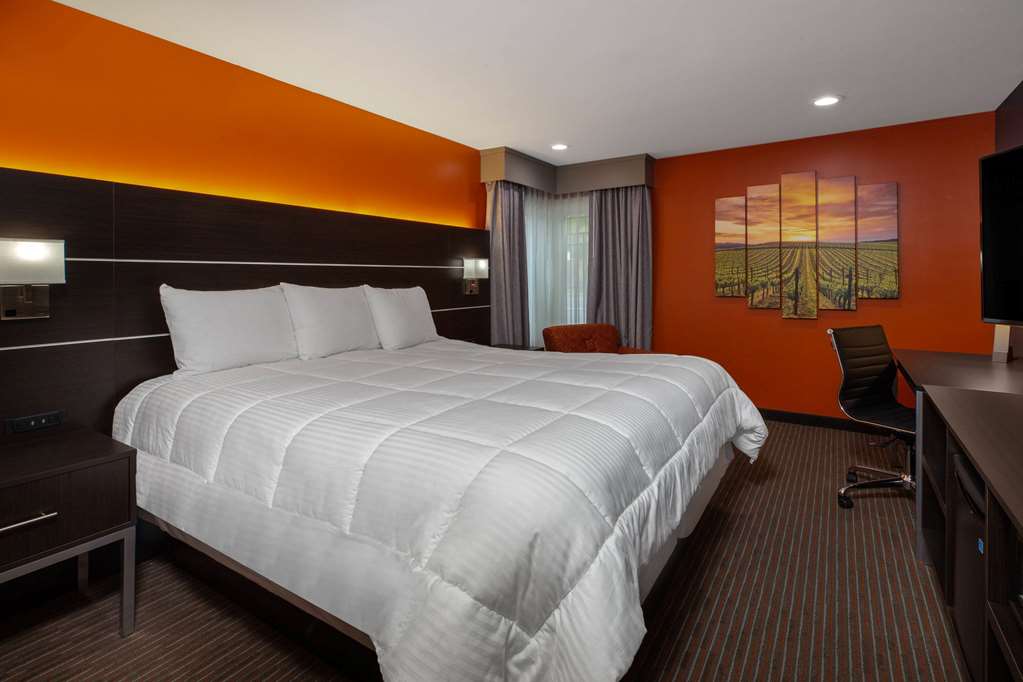 Hotel Vinea a Travelodge by Wyndham - photo 10
