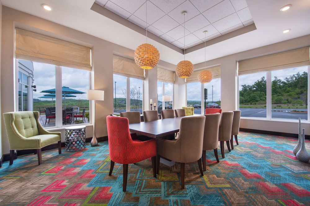 Hilton Garden Inn Bristol - photo 60