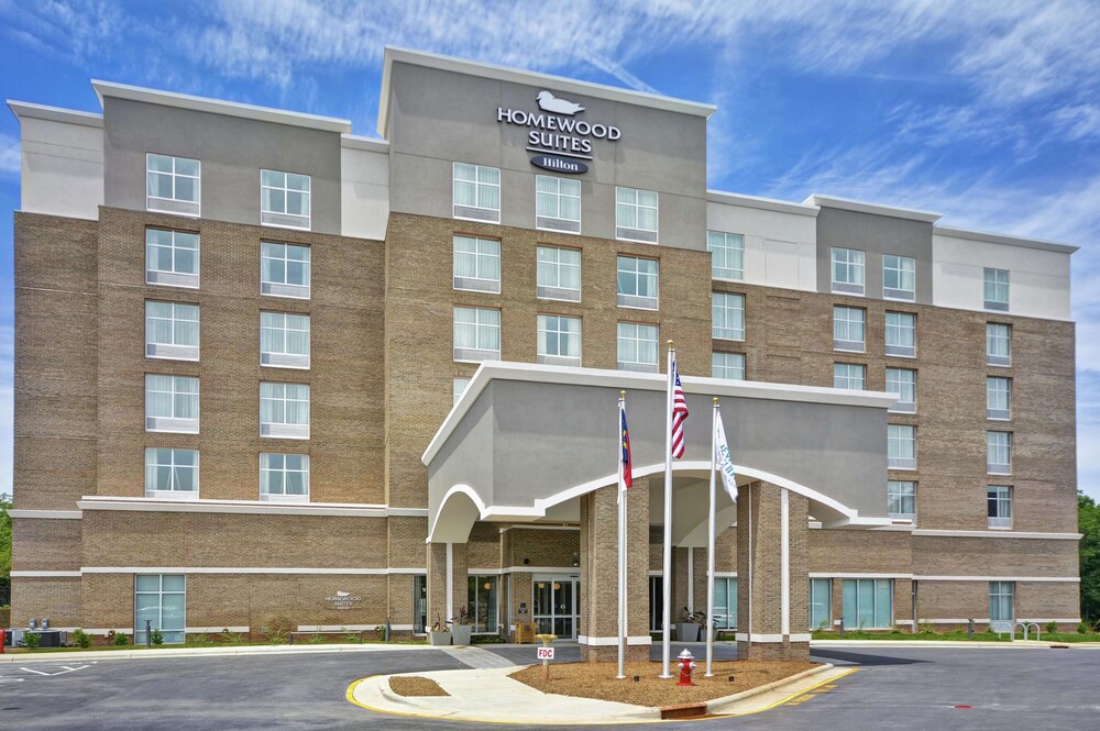 Homewood Suites by Hilton Raleigh Cary I 40 - carbon neutral hotel in Cary