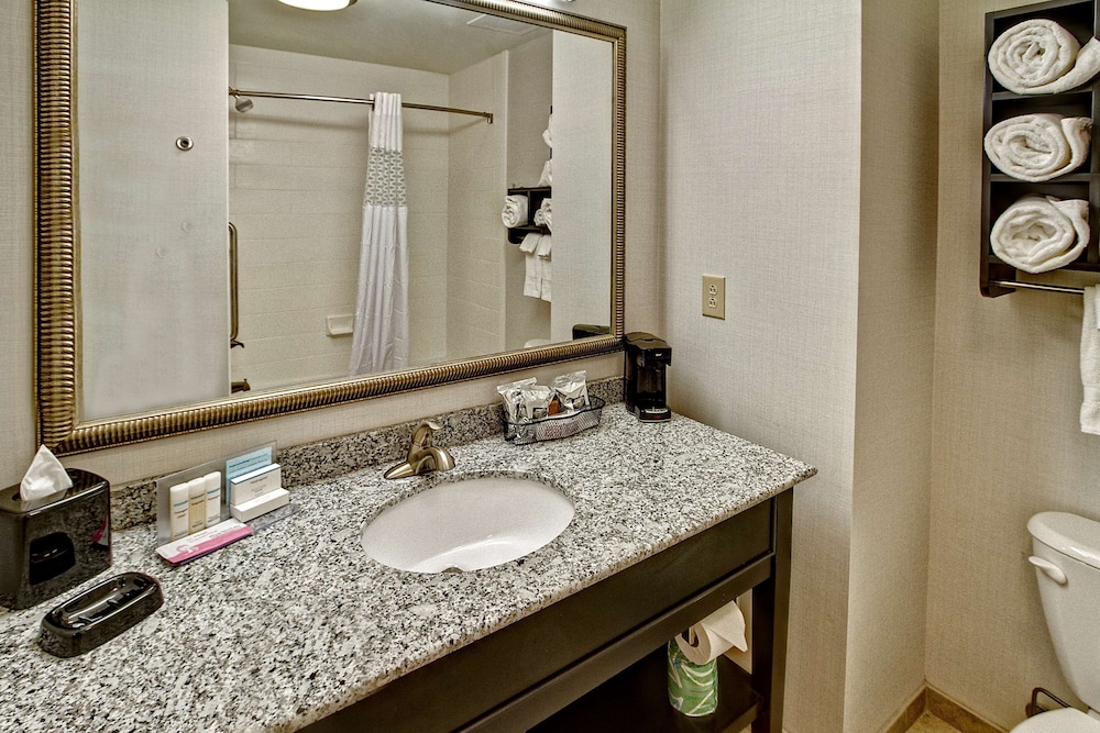 Hampton Inn Clarksdale - photo 11