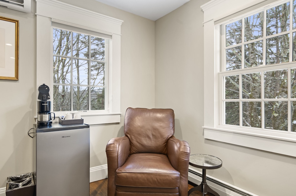 Brook Bound Inn - photo 28