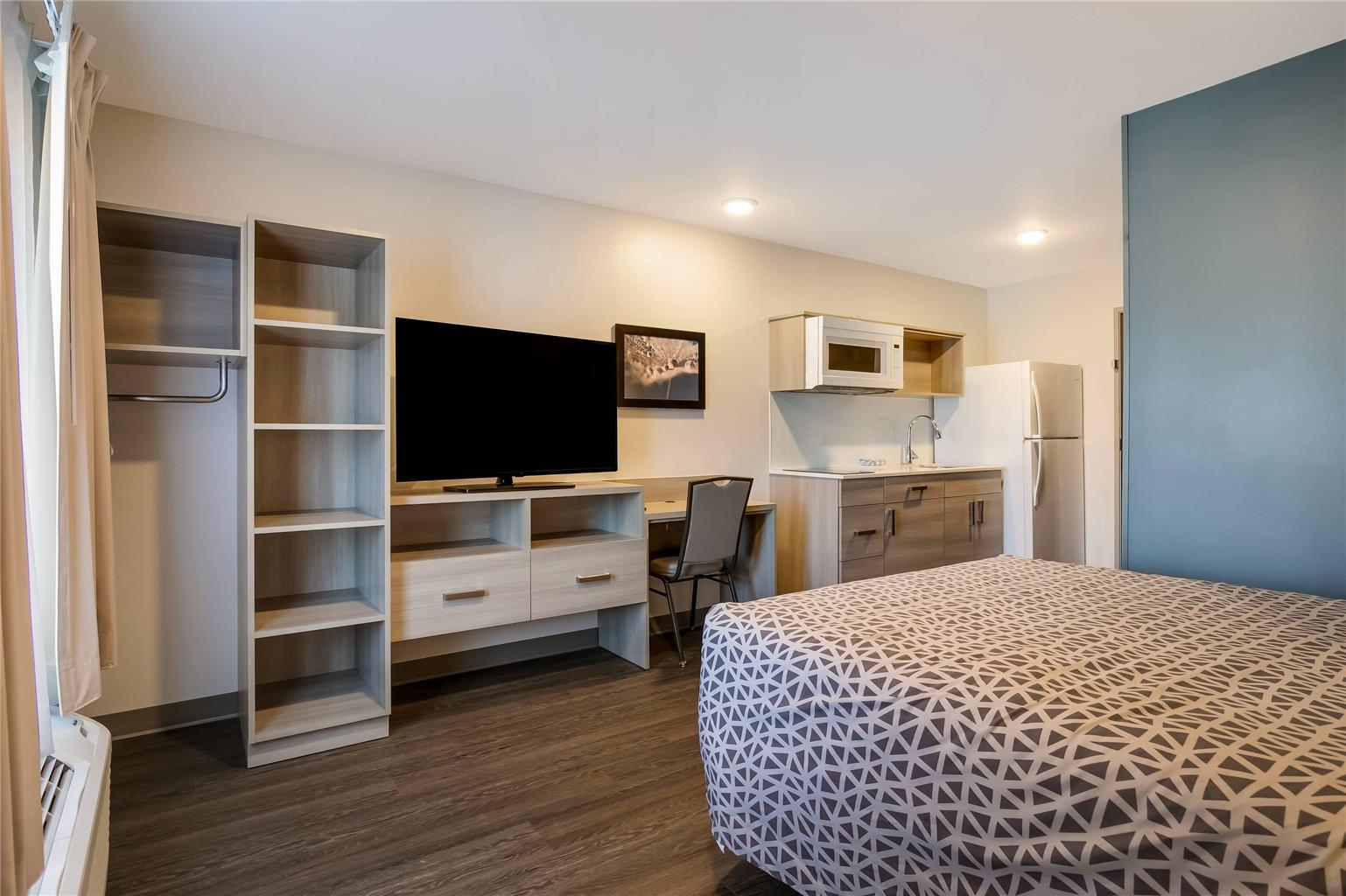 WoodSpring Suites Knoxville West - photo 13