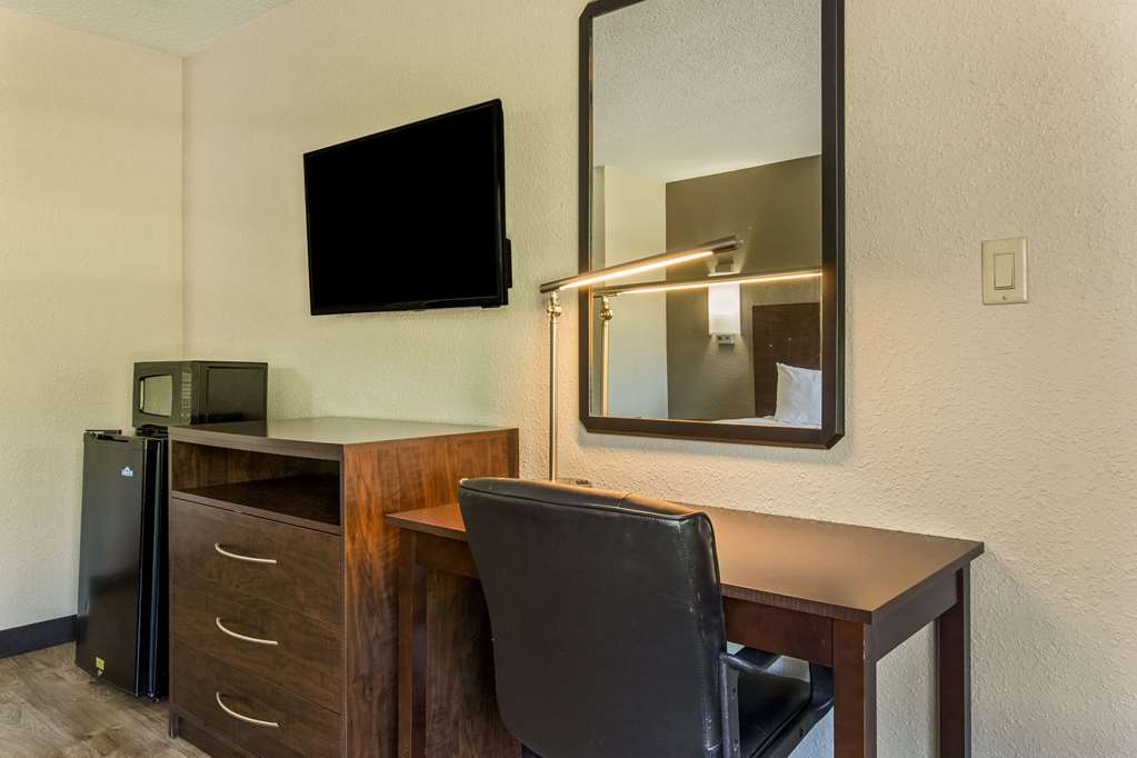 Econo Lodge Fort Knox - photo 20