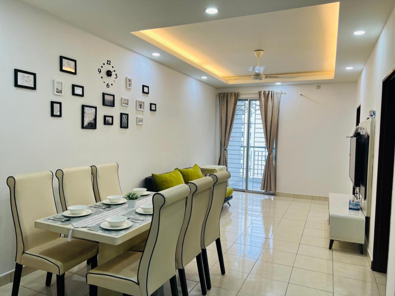Homes in Semenyih Ecohill walk Eco majestic — 4-Star Luxury Hotel in Semenyih, Malaysia