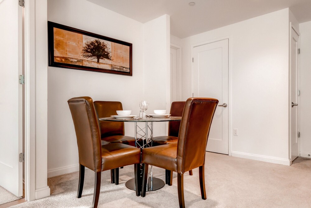 Global Luxury Suites at Kendall Square - photo 8