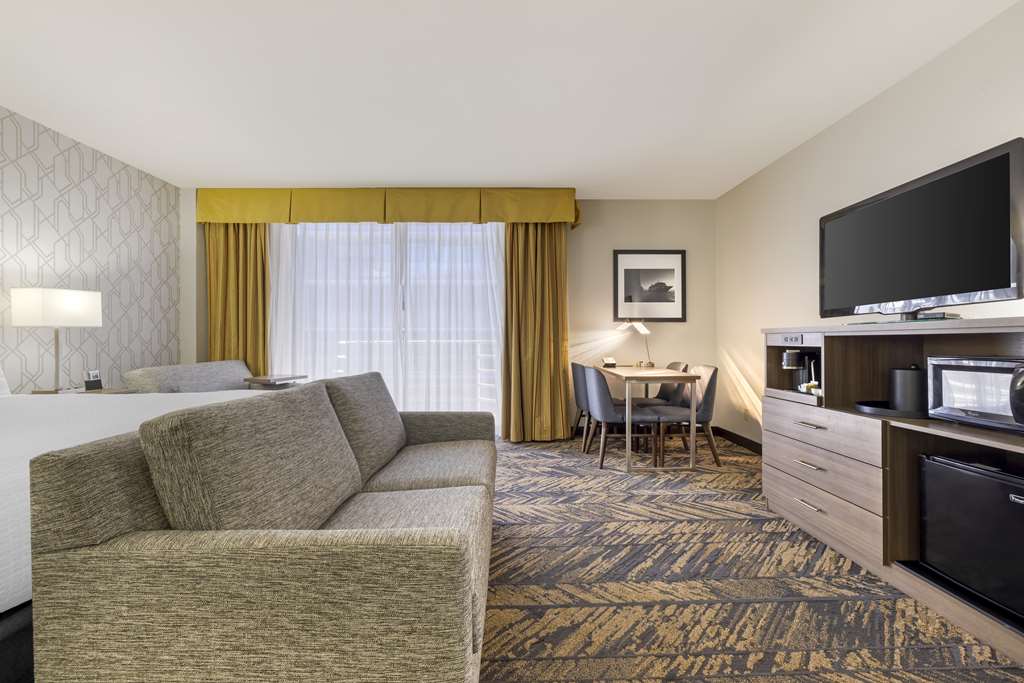 Best Western Plus Bayside Inn - photo 15