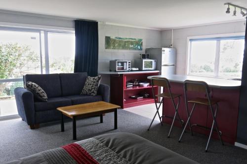 Atalaya — 4-Star Luxury Hotel in Waihi Beach, New Zealand