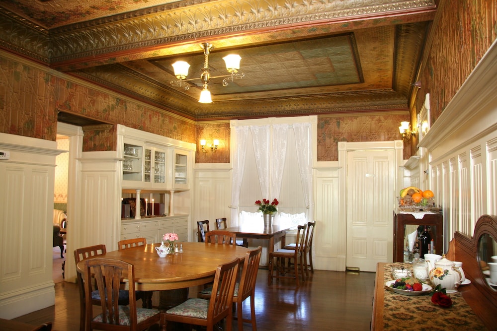 Hennessey House - photo 24