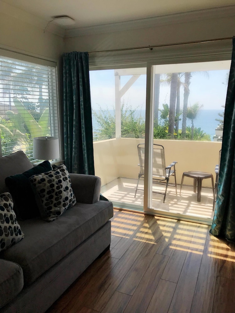 Laguna Cove Hotel - photo 17