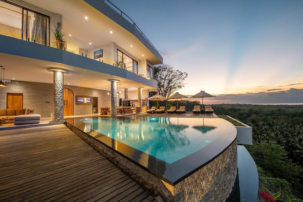 Villa Kalliste — 4-Star Luxury Hotel in Bali, Indonesia