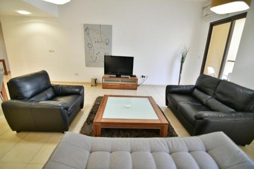 Holiday Homes — 4-Star Luxury Hotel in Dubai, United Arab Emirates