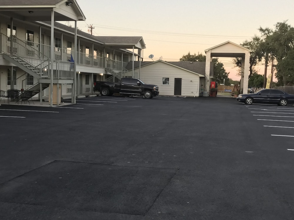 Cedar Creek Inn - photo 34