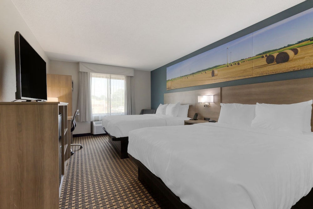 Red Roof Inn & Suites Tomah - photo 22
