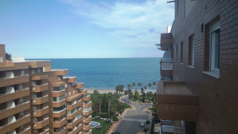 Acv Vistamar I 1ª Línea Planta 11 Frontal Interior in Oropesa Del Mar, Spain