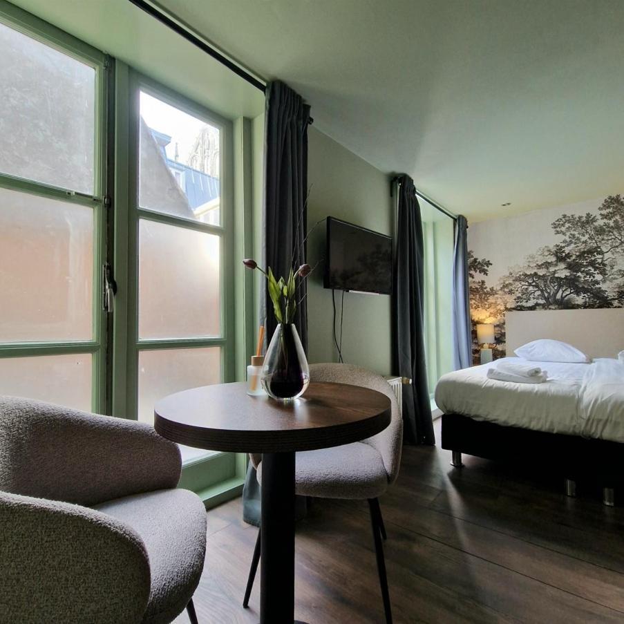 Six Boutique Hotel — Haarlem