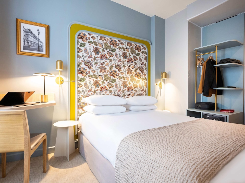 Mercure Paris Notre Dame Saint Germain des Prés — 4-Star Luxury Hotel in Paris, France
