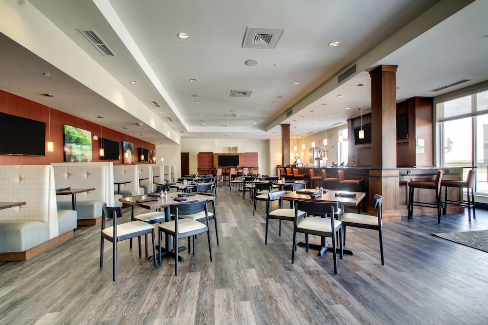 Holiday Inn Peoria At Grand Prairie by IHG - photo 26