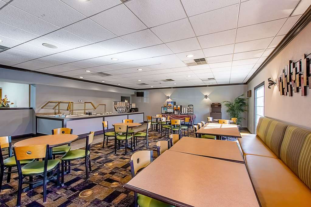Clarion Inn Columbia Airport - photo 42