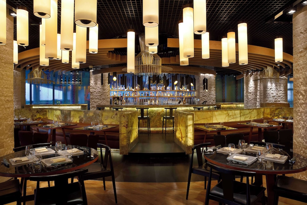 מזון ומשקאות