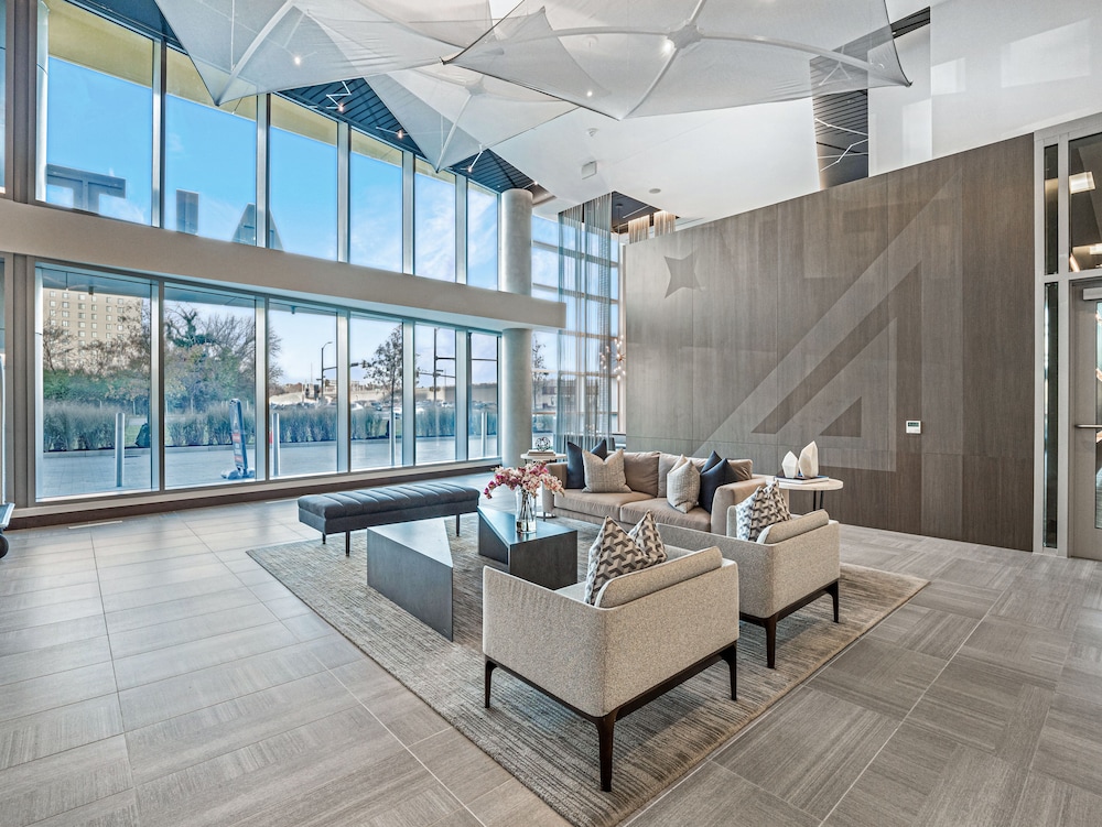 Global Luxury Suites Crystal City - photo 10