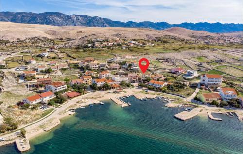 3 Bedroom Stunning Apartment In Kustici — 4-Star Luxury Hotel in Novalja, Croatia