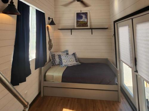 WeeCasa Tiny House Resort - photo 10