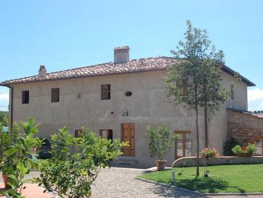 Podere Le Rondini — 4-Star Luxury Hotel in Montespertoli, Italy