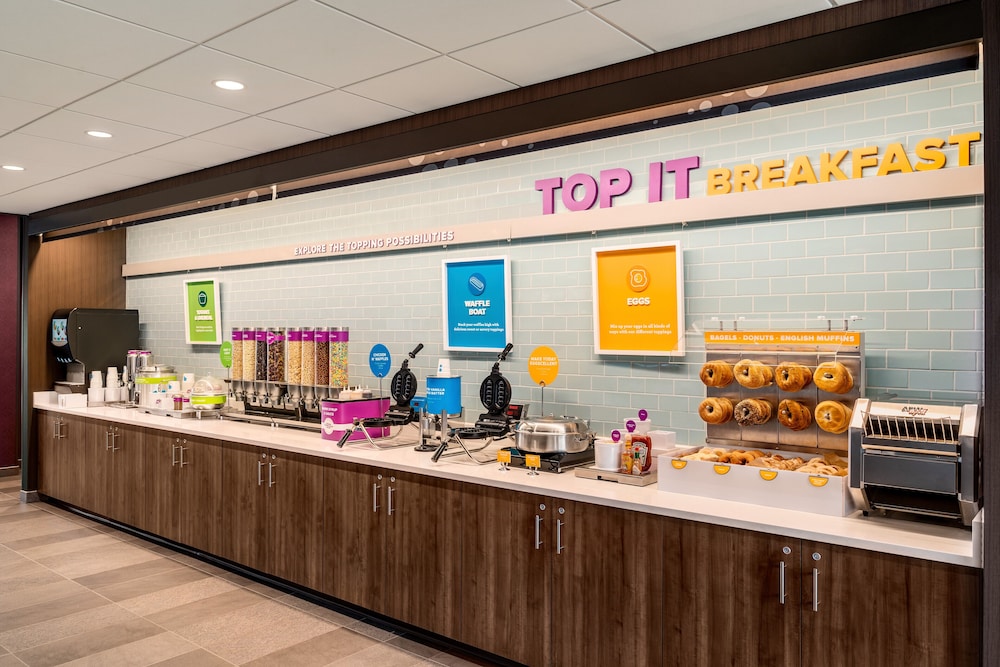 Tru by Hilton Lancaster East - photo 32