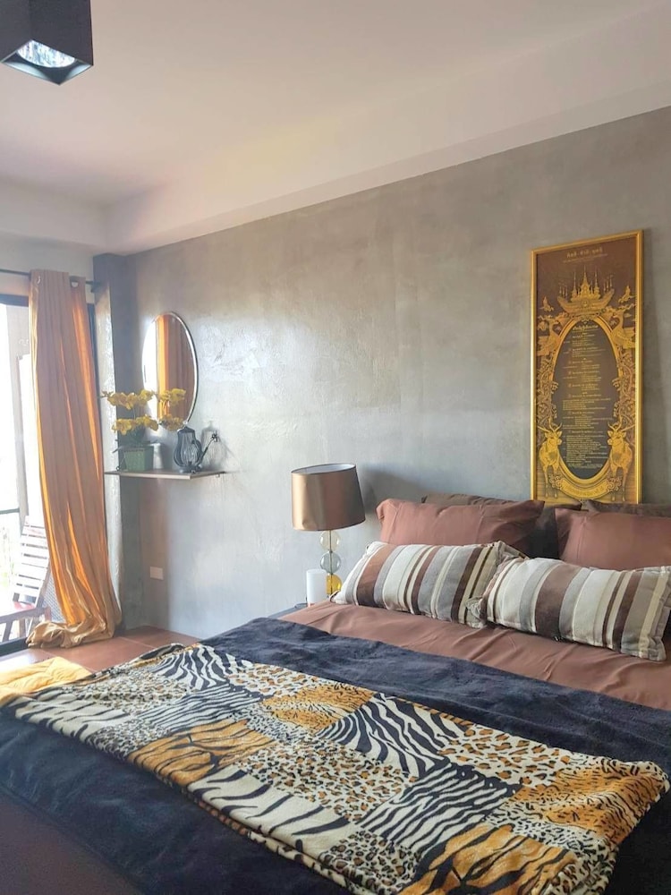Iris Premium — Pa Daet