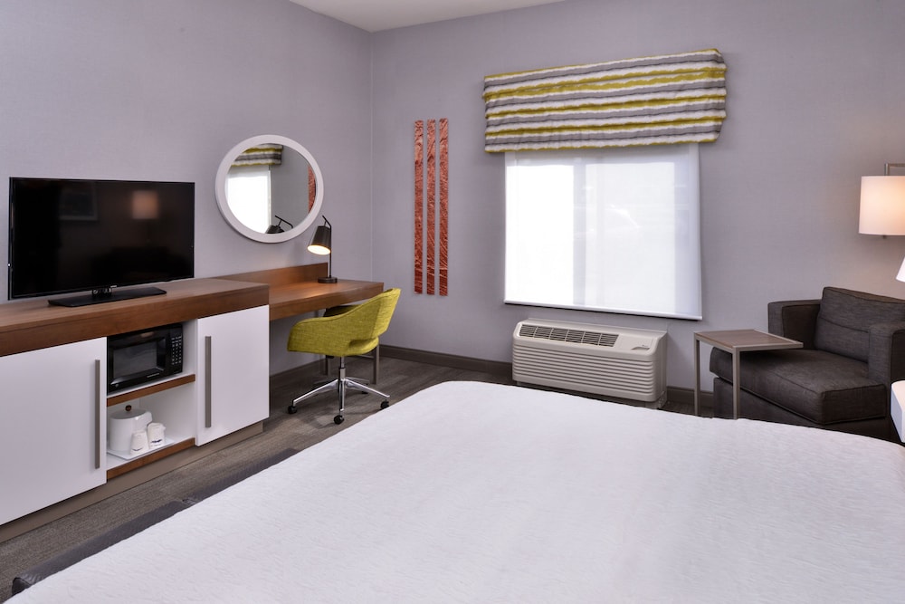 Hampton Inn & Suites Carson City - photo 12