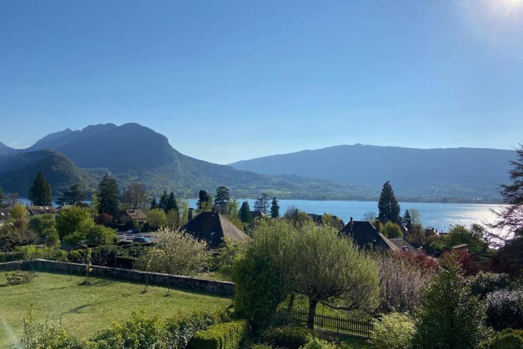 Appartement Avec Jardin & Vue Lac Talloires — 4-Star Luxury Hotel in Talloires, France
