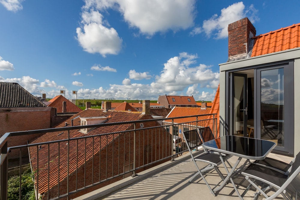 Welcome in Aparthotel Zoutelande 50m van strand in het centrum - carbon neutral hotel in Zoutelande