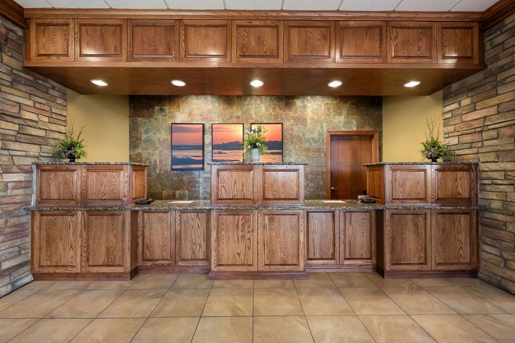 Best Western Plus Mid Nebraska Inn & Suites - photo 12
